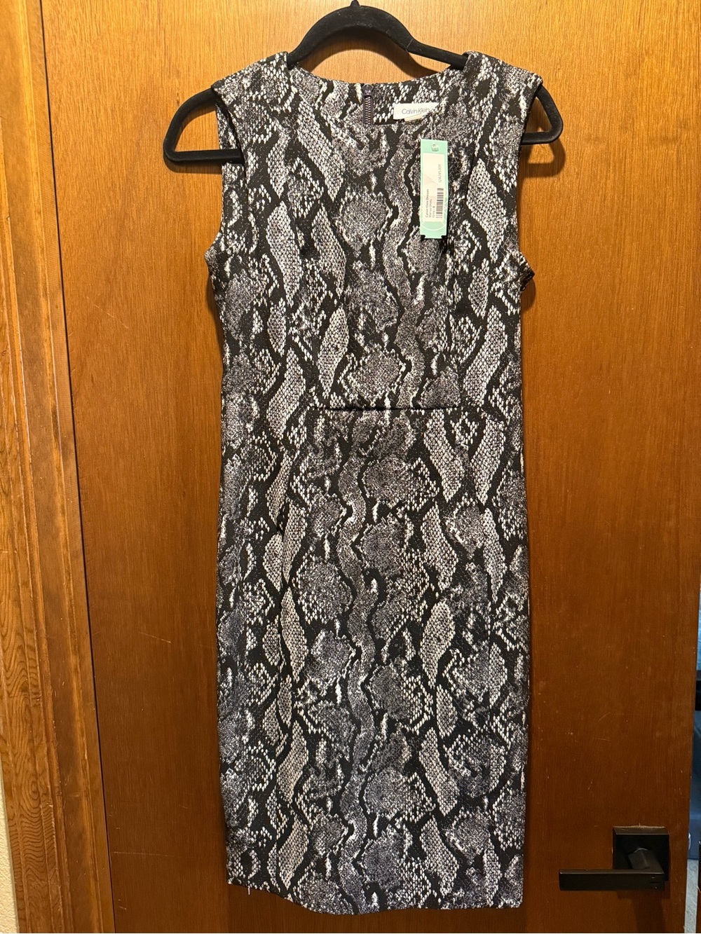 NWT Calvin Klein Mariya Snakeskin Sheath Dress Size 6